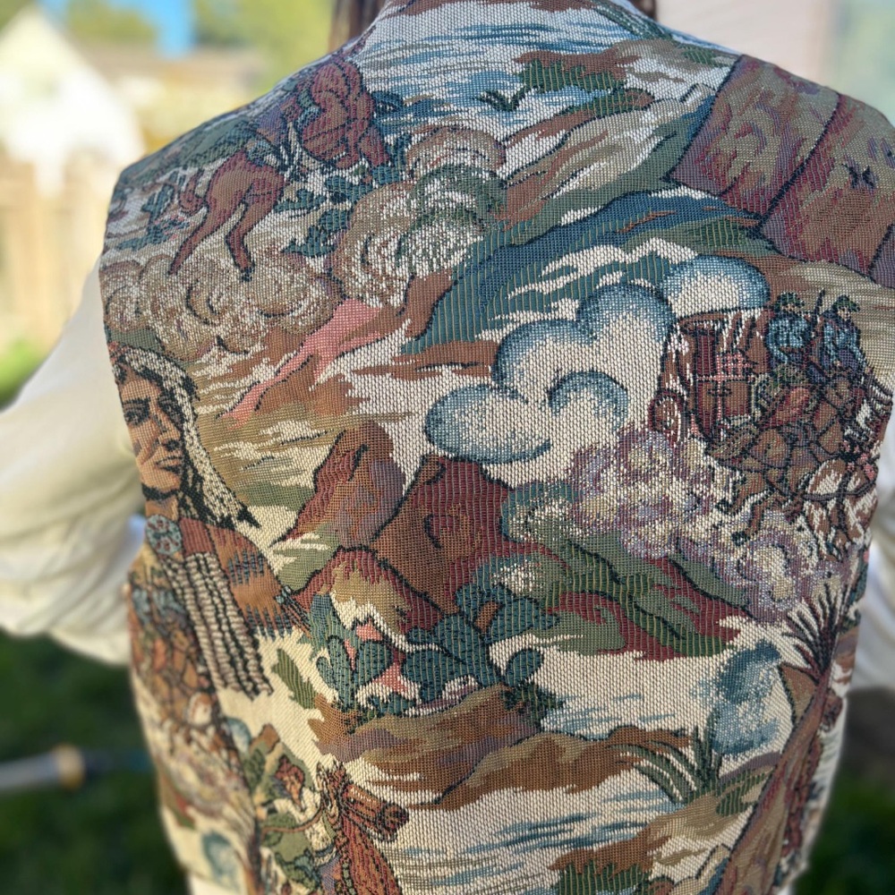 Multicolor Tapestry Vest - Picture 3 of 4
